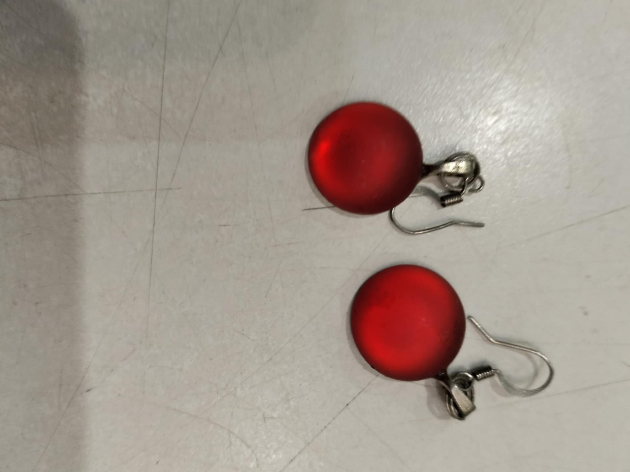Red-Red Earrings – Handcrafted Glass Jewellery by Ricardo Lawyer